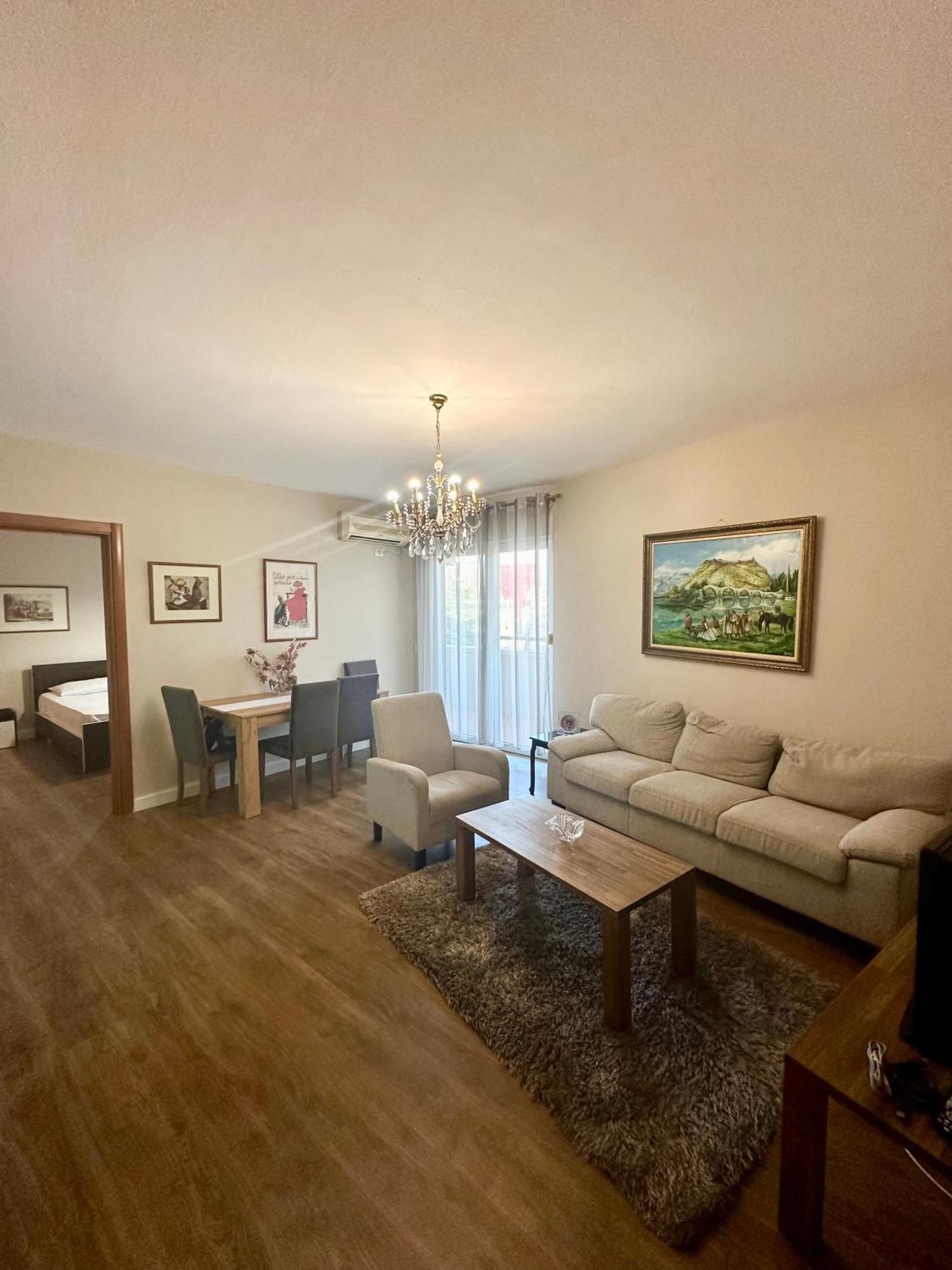 Kk Apartment Air Albania-Centrally Located Tirana Exterior foto
