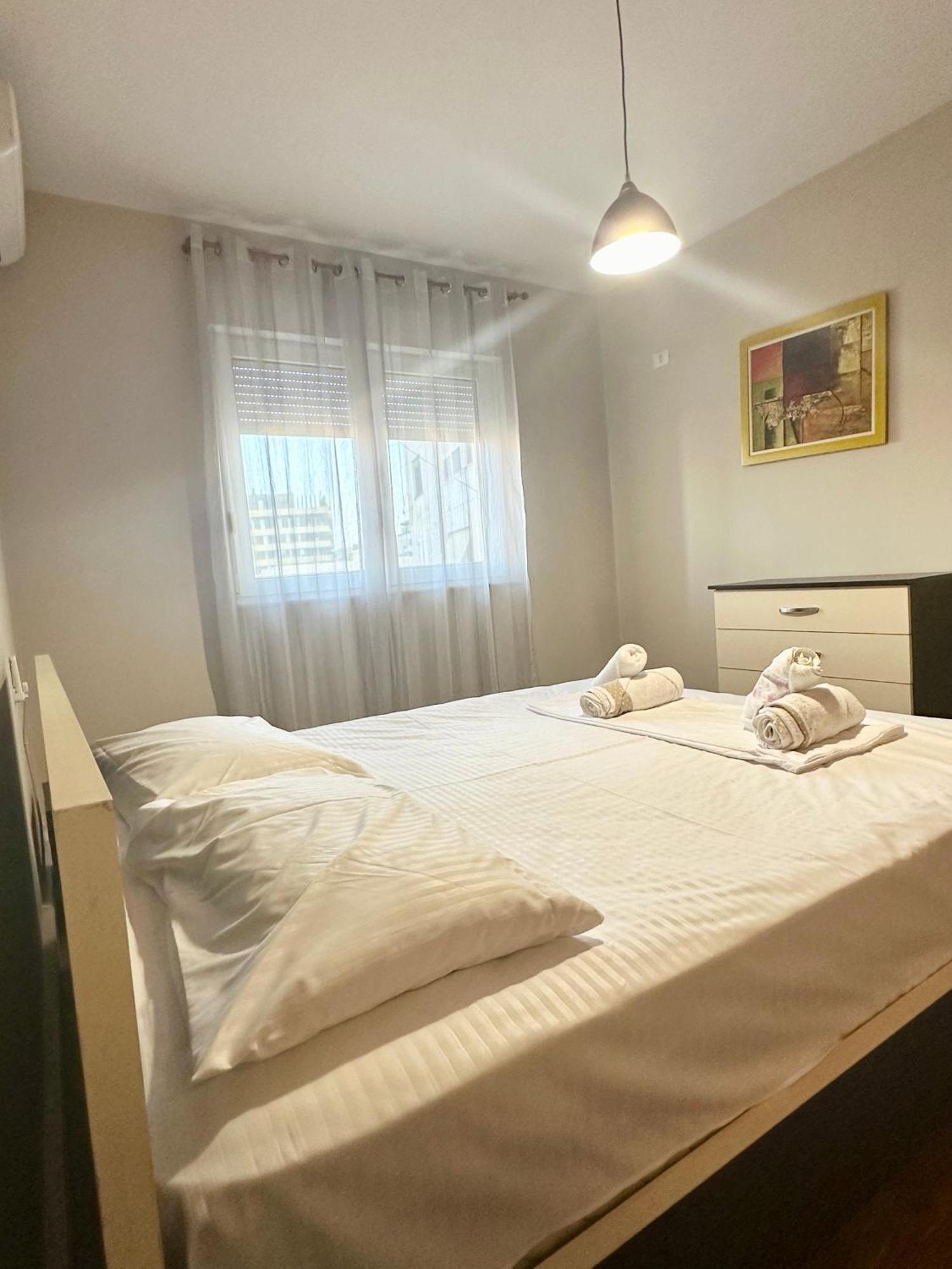 Kk Apartment Air Albania-Centrally Located Tirana Exterior foto